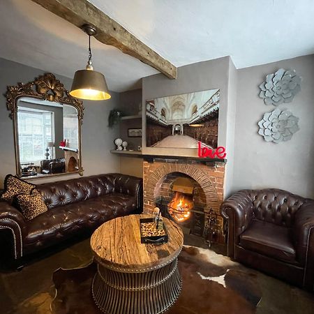 Entire Georgian Luxury Home - 3 Storey- High St Henley-In-Arden -Two Bedrooms-Sleeps 4 מראה חיצוני תמונה