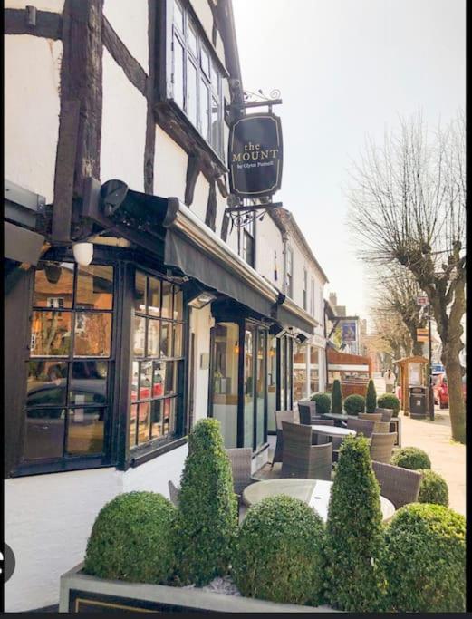 Entire Georgian Luxury Home - 3 Storey- High St Henley-In-Arden -Two Bedrooms-Sleeps 4 מראה חיצוני תמונה