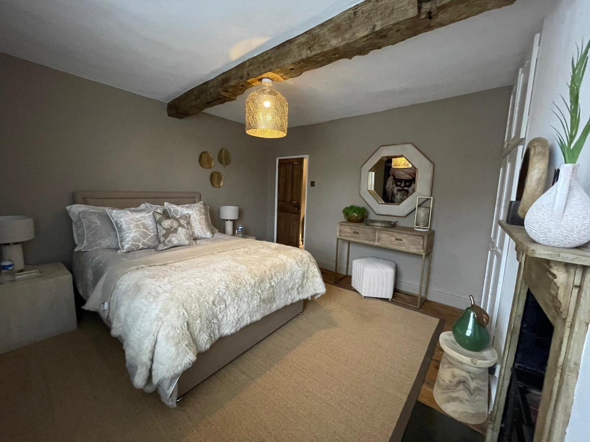 Entire Georgian Luxury Home - 3 Storey- High St Henley-In-Arden -Two Bedrooms-Sleeps 4 מראה חיצוני תמונה